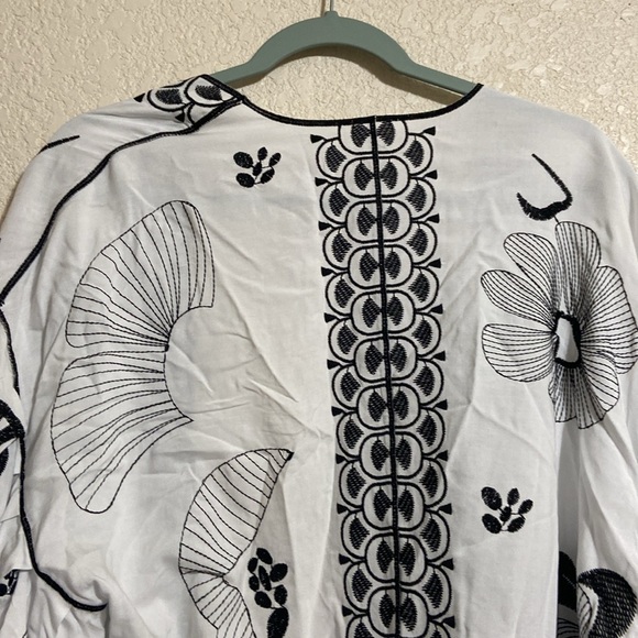 FLORAL DESIGN CARDIGAN - Picture 7 of 7